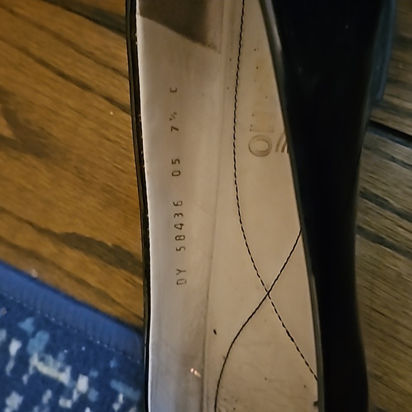 Black patent Vara flats - Picture 3 of 4